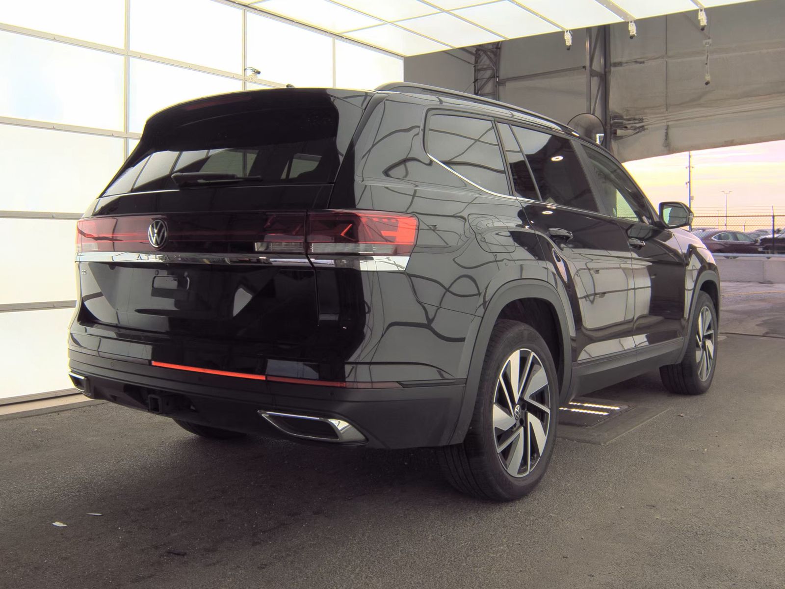 2025 Volkswagen Atlas 2.0T SE FWD
