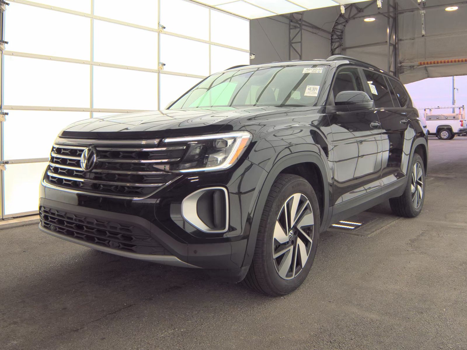 2025 Volkswagen Atlas 2.0T SE FWD