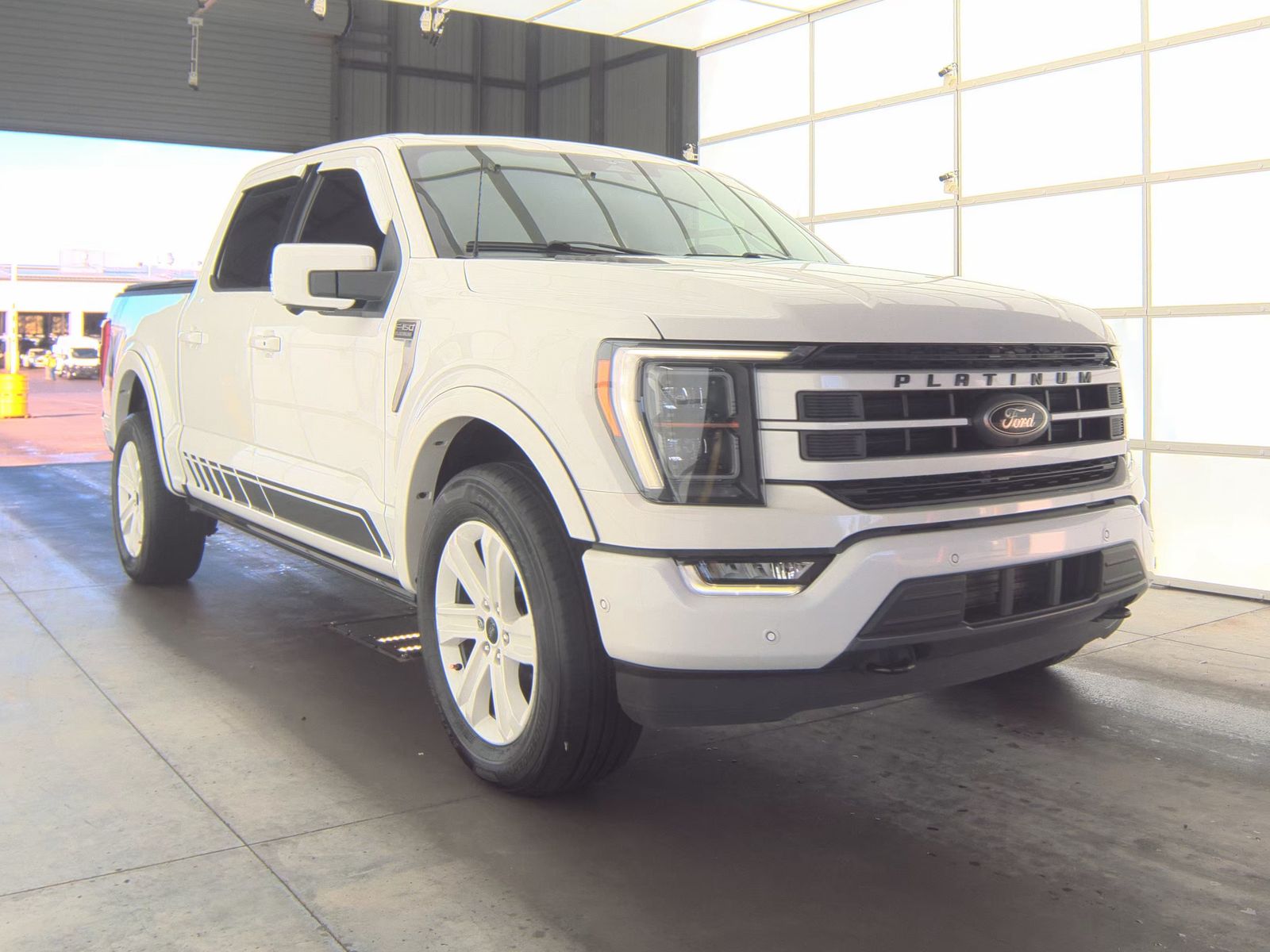 2023 Ford F-150 Hybrid Platinum AWD