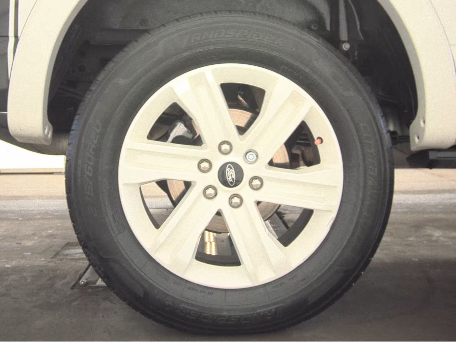 2023 Ford F-150 Hybrid Platinum AWD