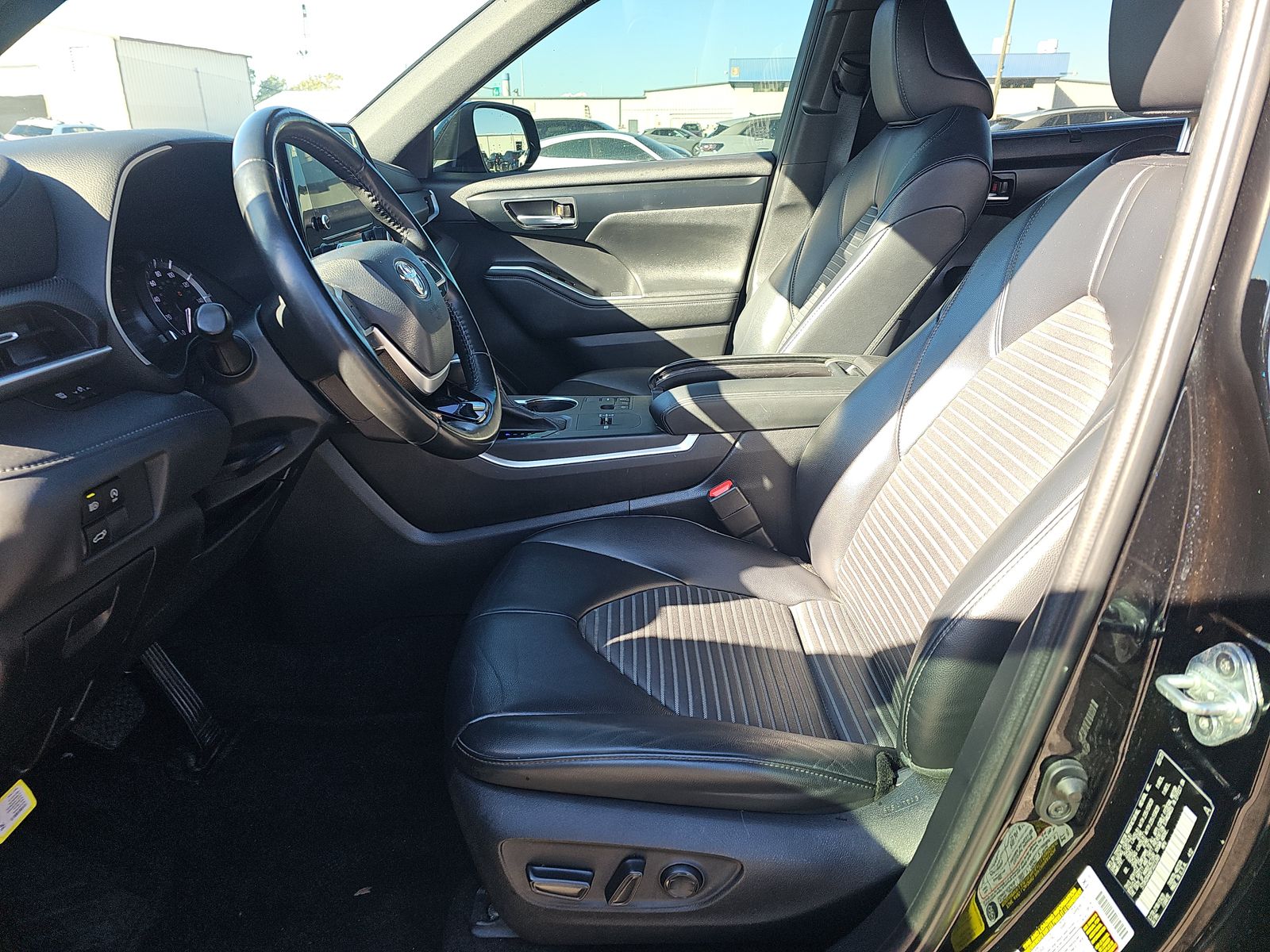 2023 Toyota Highlander XSE FWD