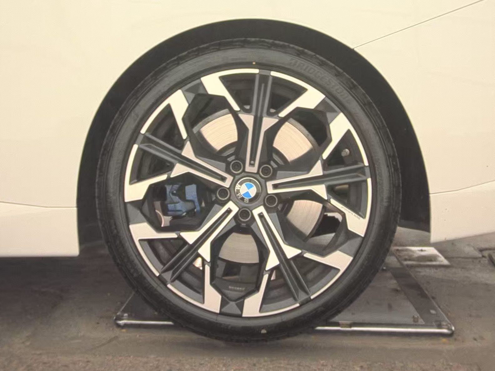 2025 BMW 2 Series M240i xDrive AWD