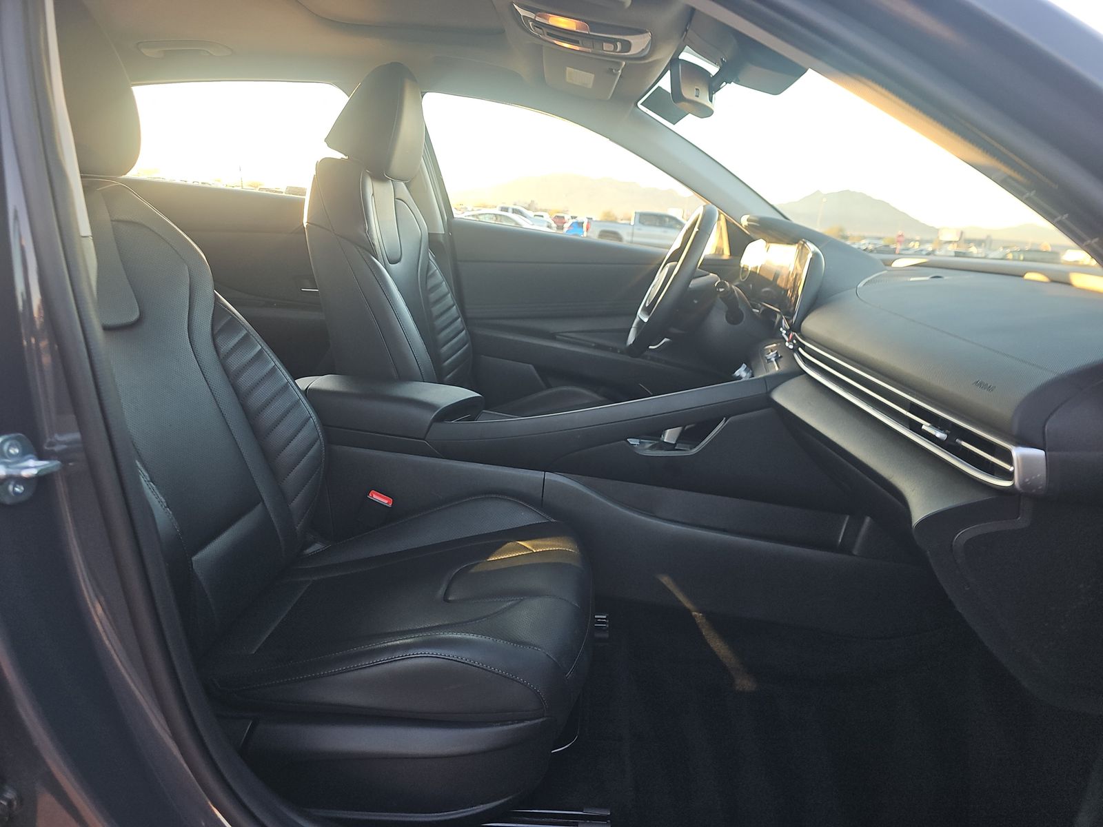 2024 Hyundai Elantra Limited FWD