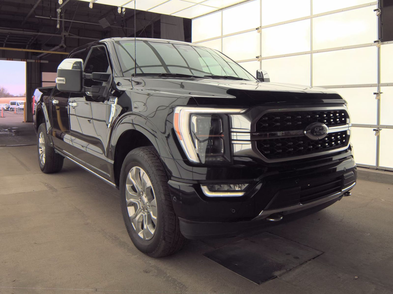 2023 Ford F-150 Platinum AWD
