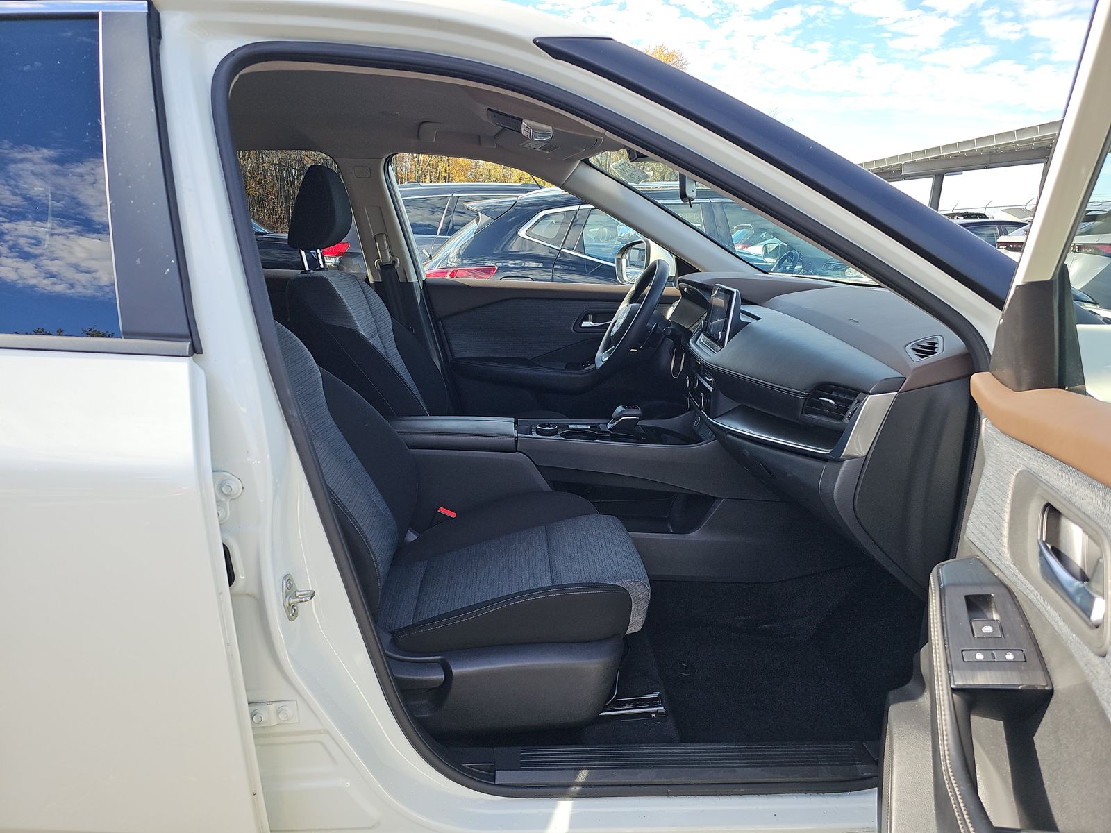 2023 Nissan Rogue SV AWD