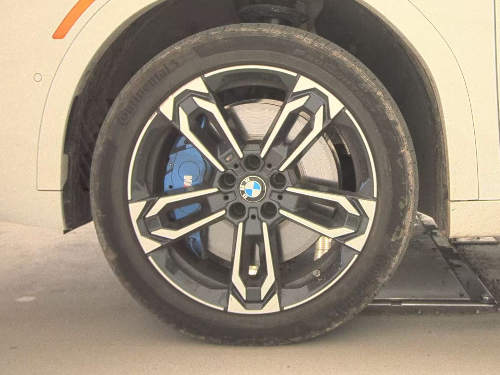 2025 BMW X2 xDrive28i AWD