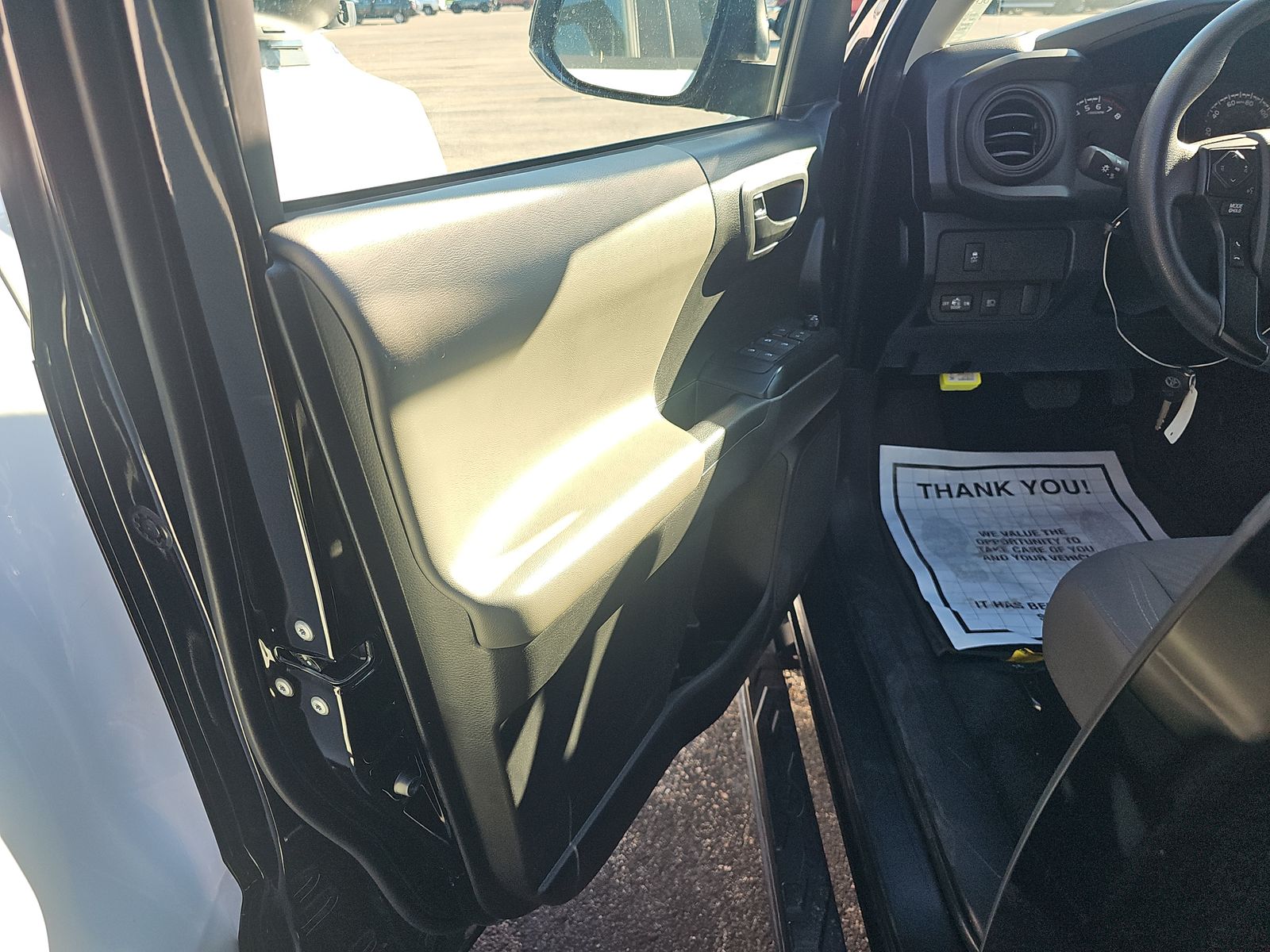 2023 Toyota Tacoma SR AWD