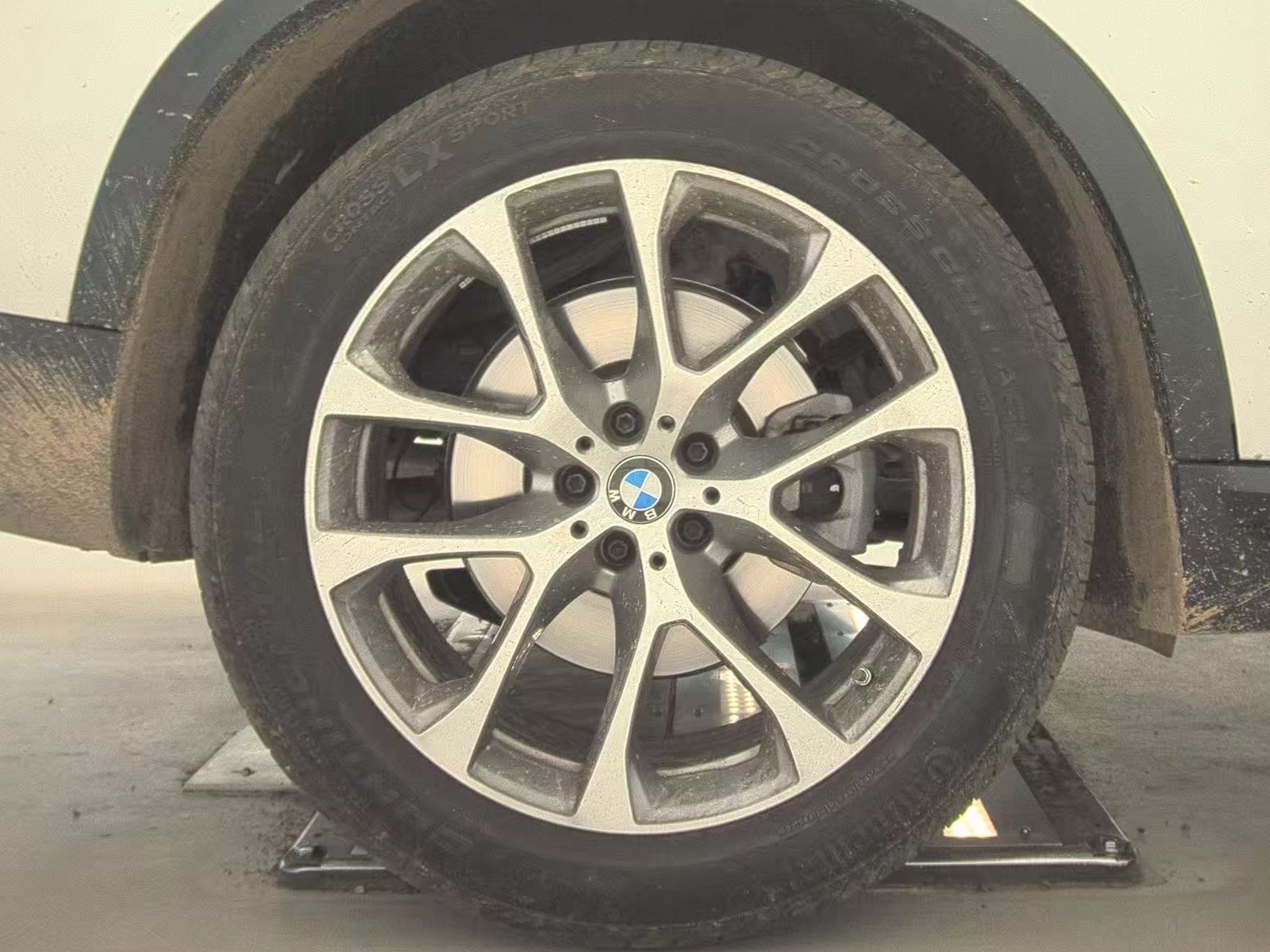 2025 BMW X5 xDrive40i AWD