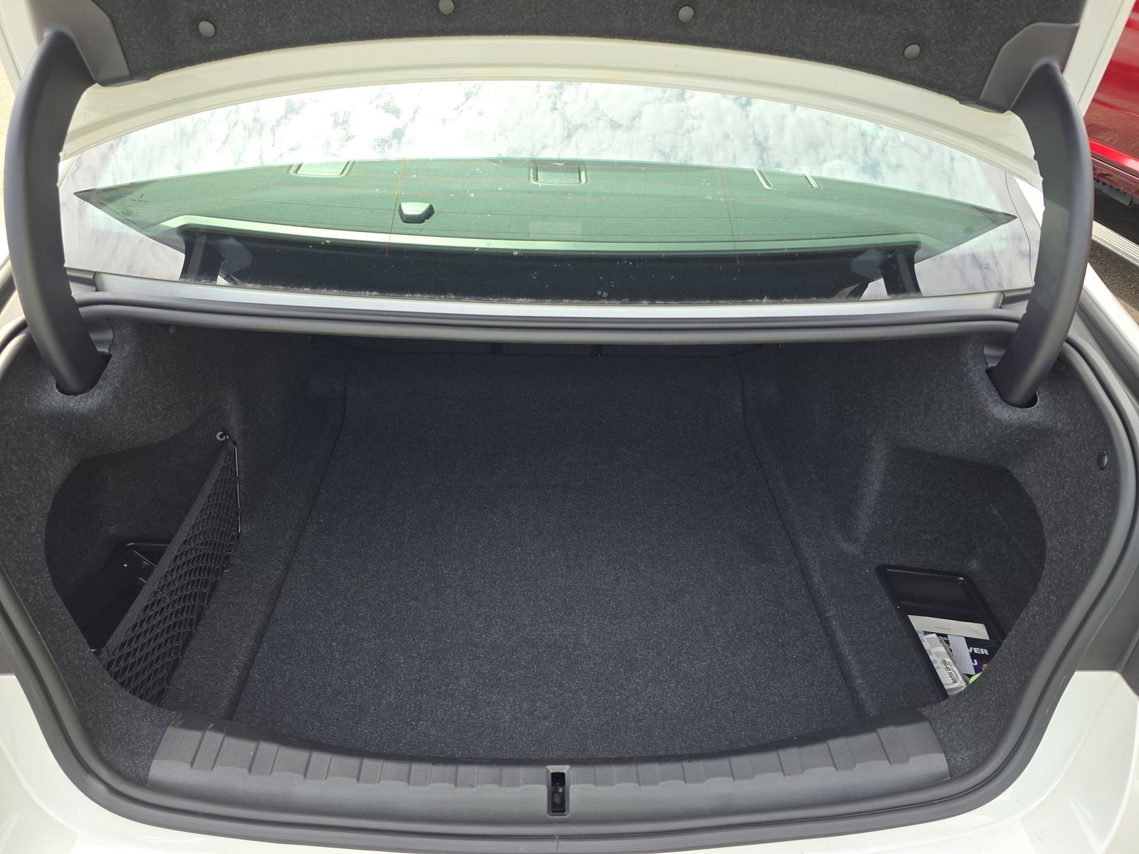 2024 BMW 3 Series 330i RWD