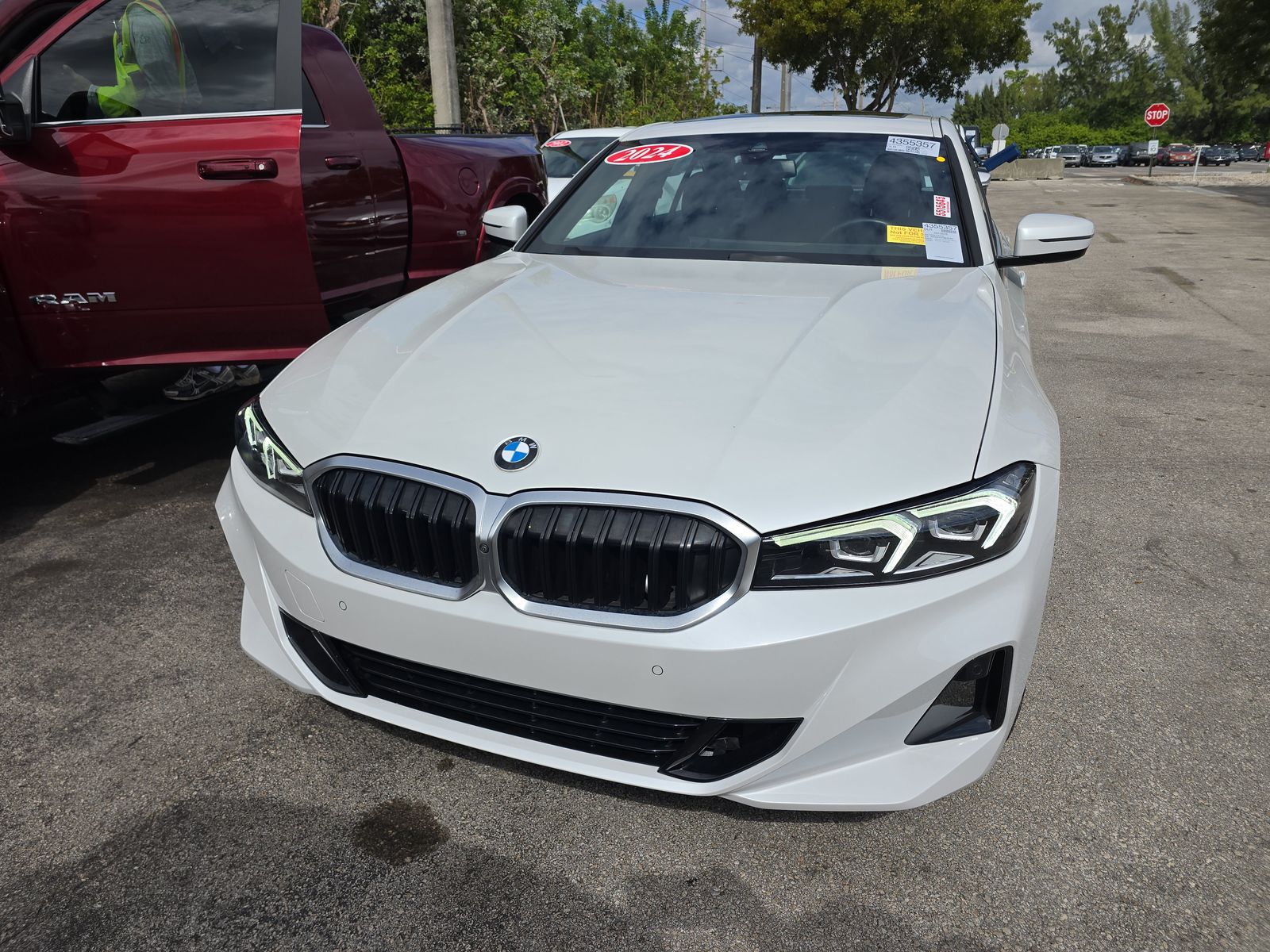 2024 BMW 3 Series 330i RWD