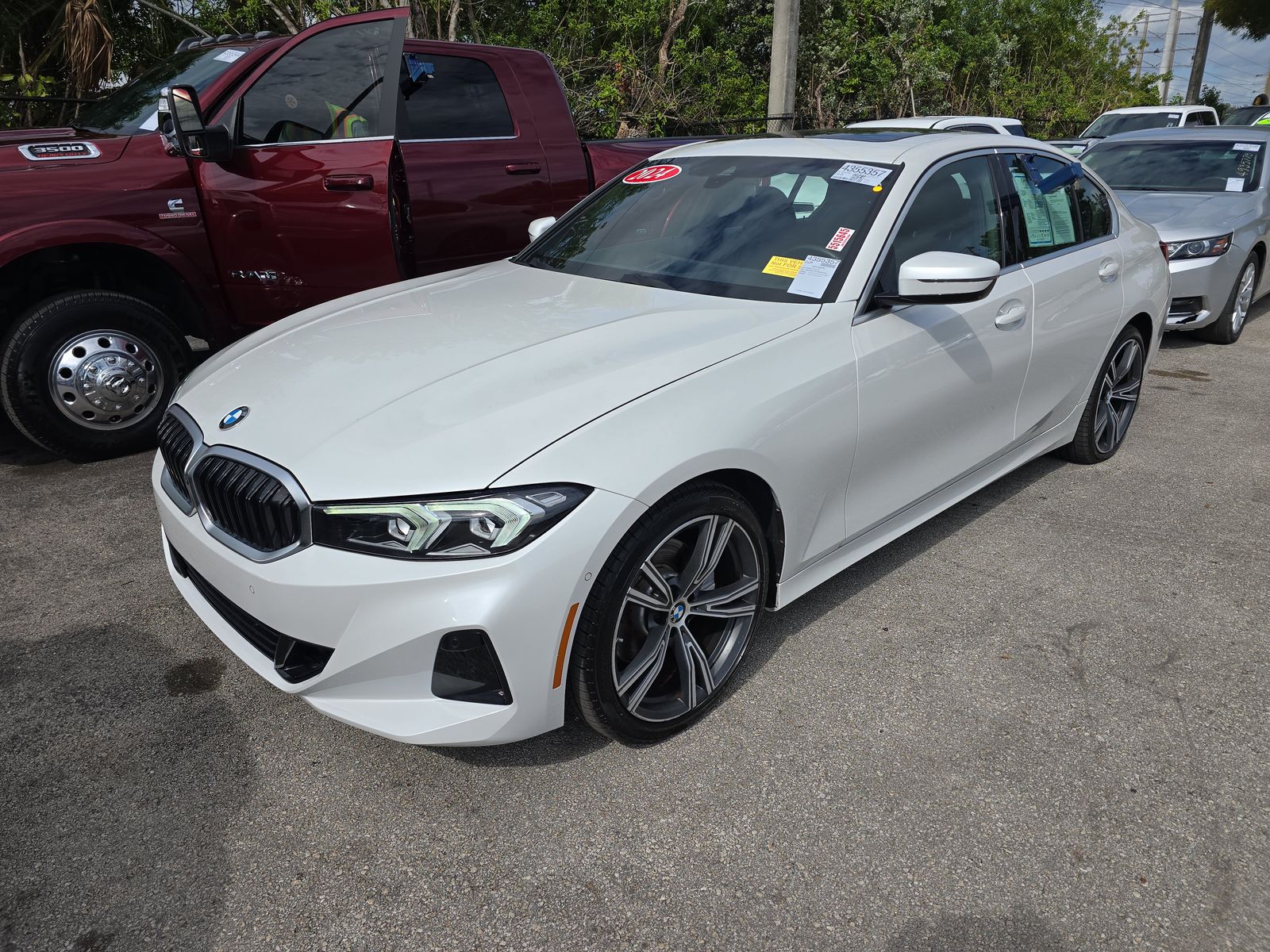 2024 BMW 3 Series 330i RWD