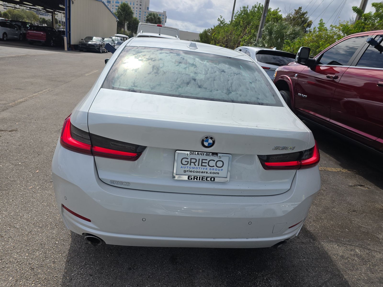 2024 BMW 3 Series 330i RWD