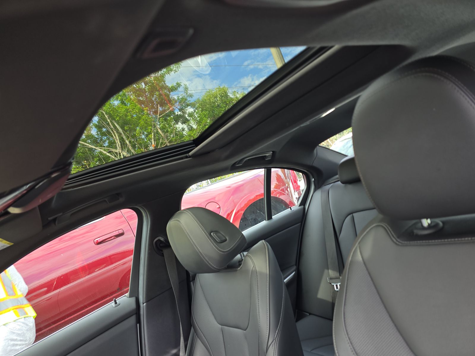 2024 BMW 3 Series 330i RWD