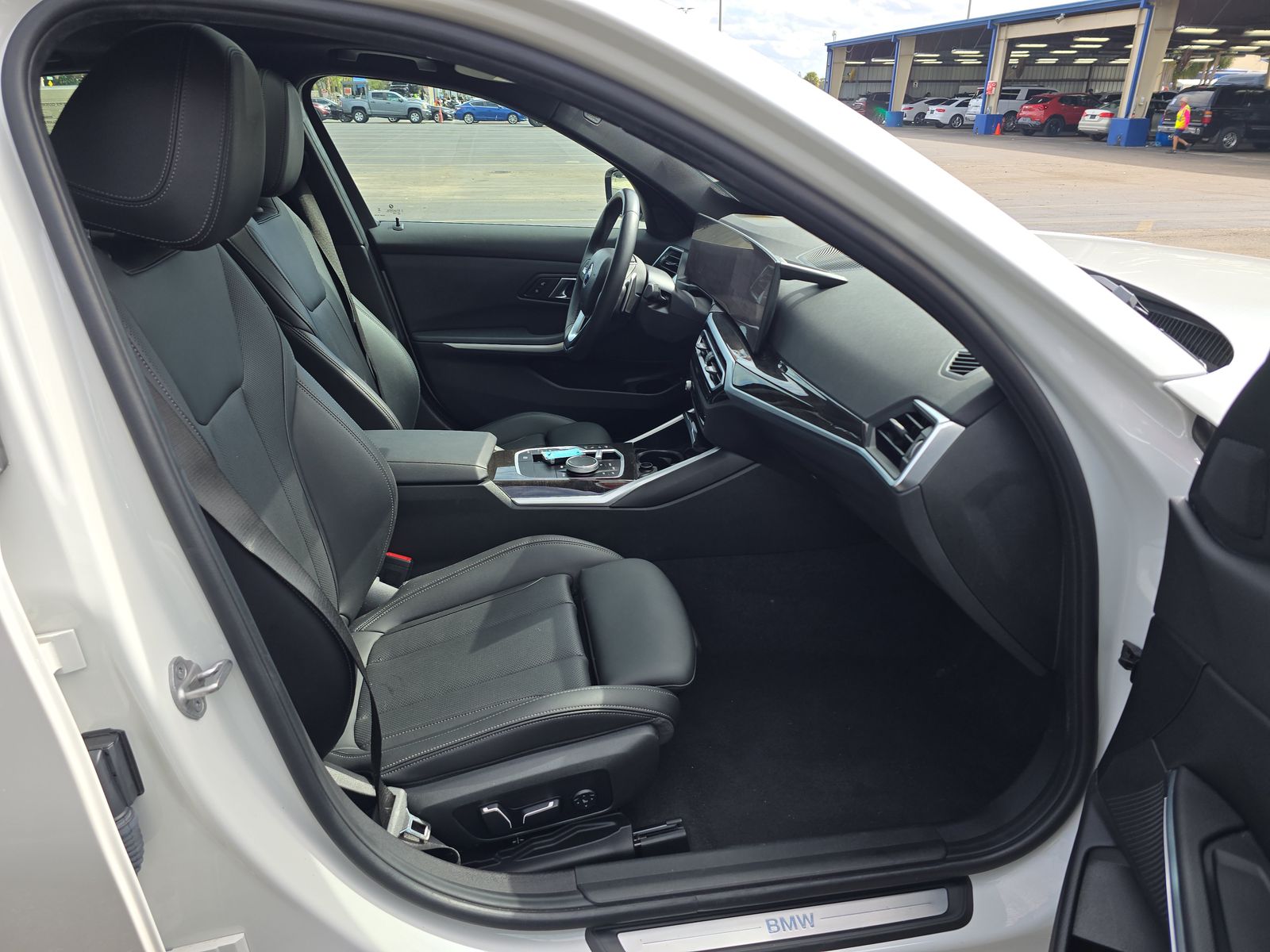 2024 BMW 3 Series 330i RWD