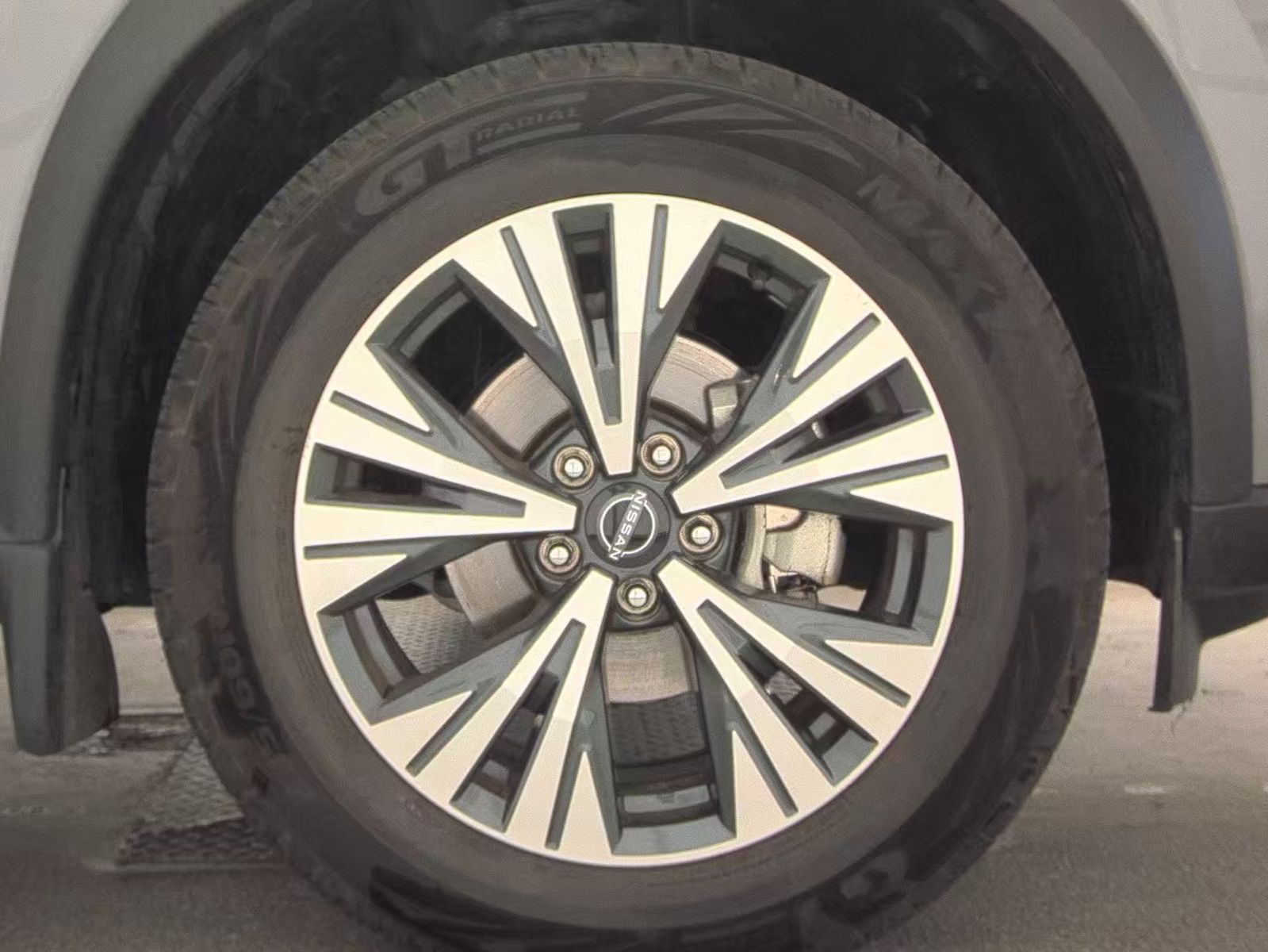 2023 Nissan Rogue SV AWD