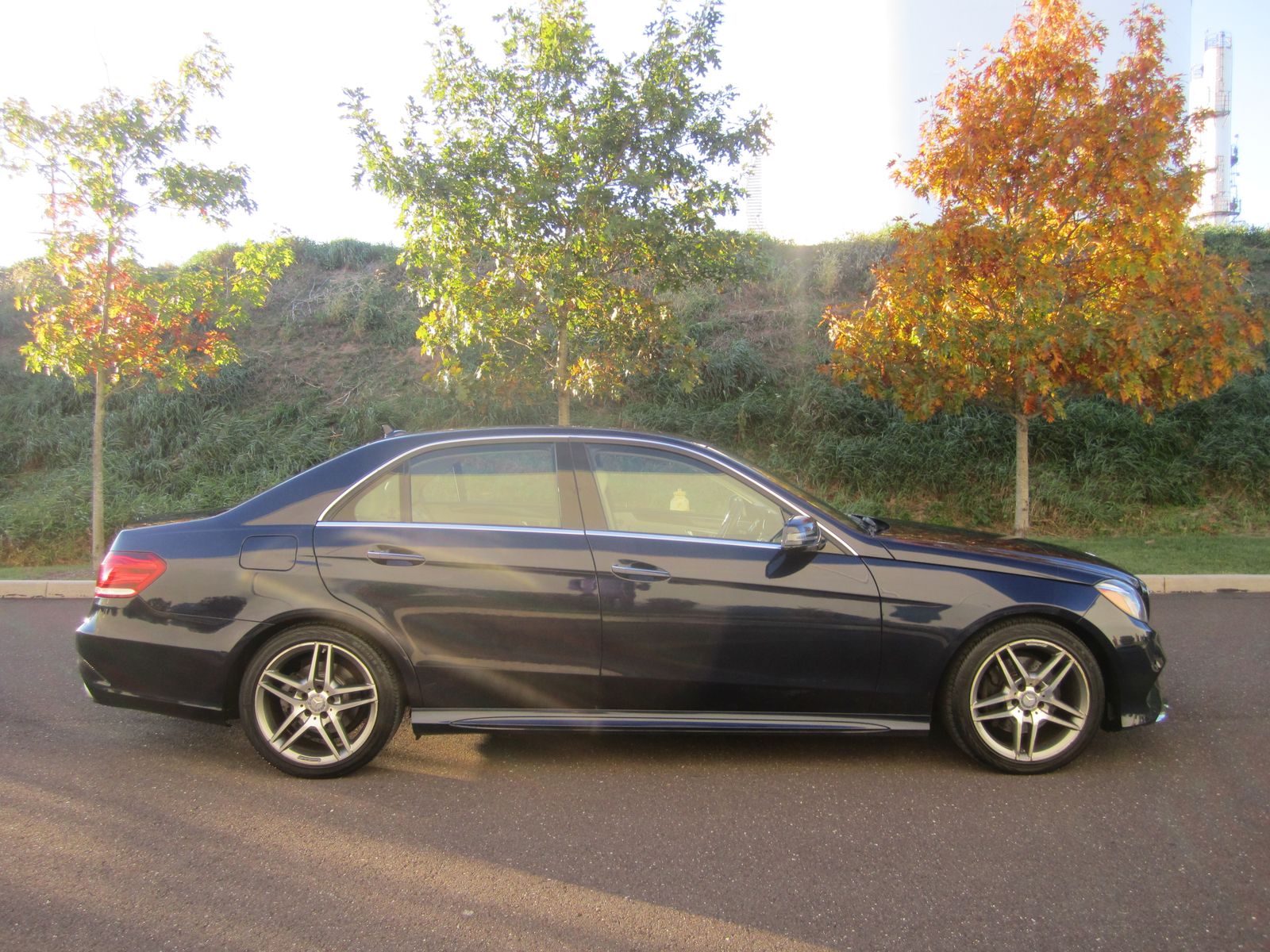 MERCEDES-BENZ E-CLASS - 8