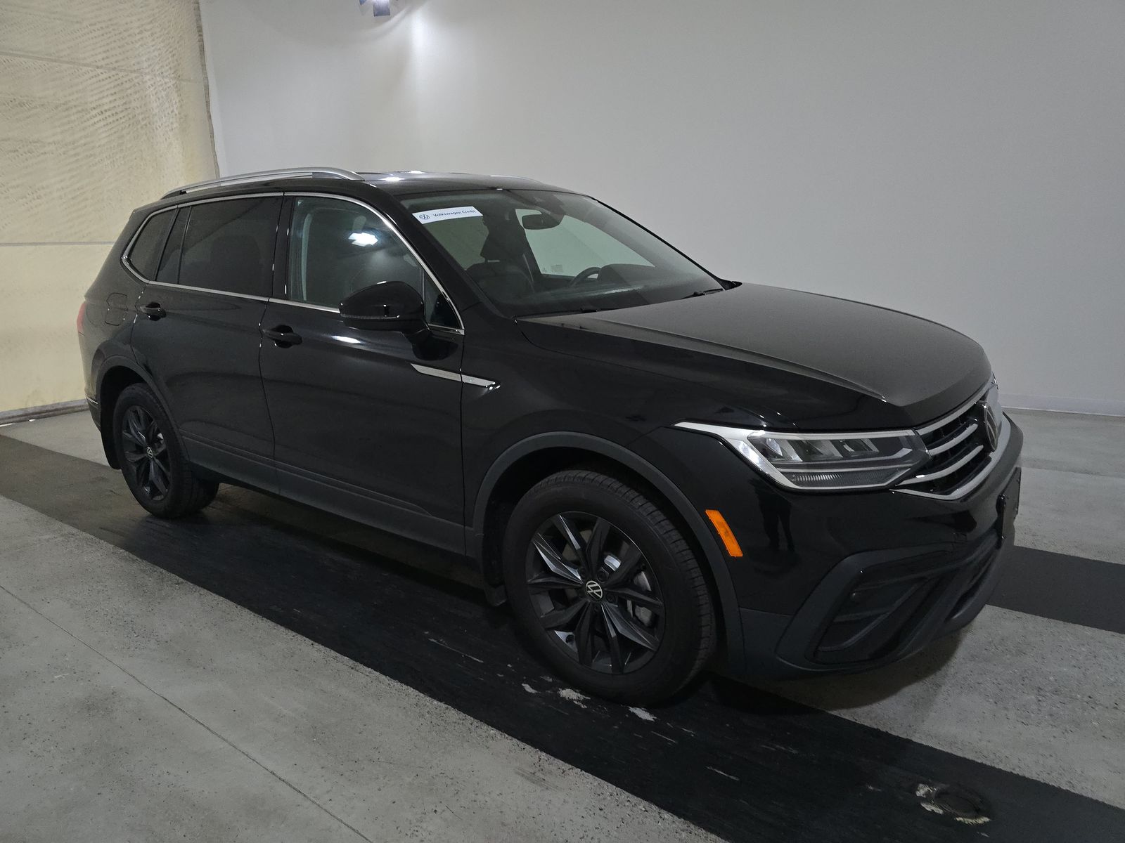 2024 Volkswagen Tiguan 2.0T SE FWD