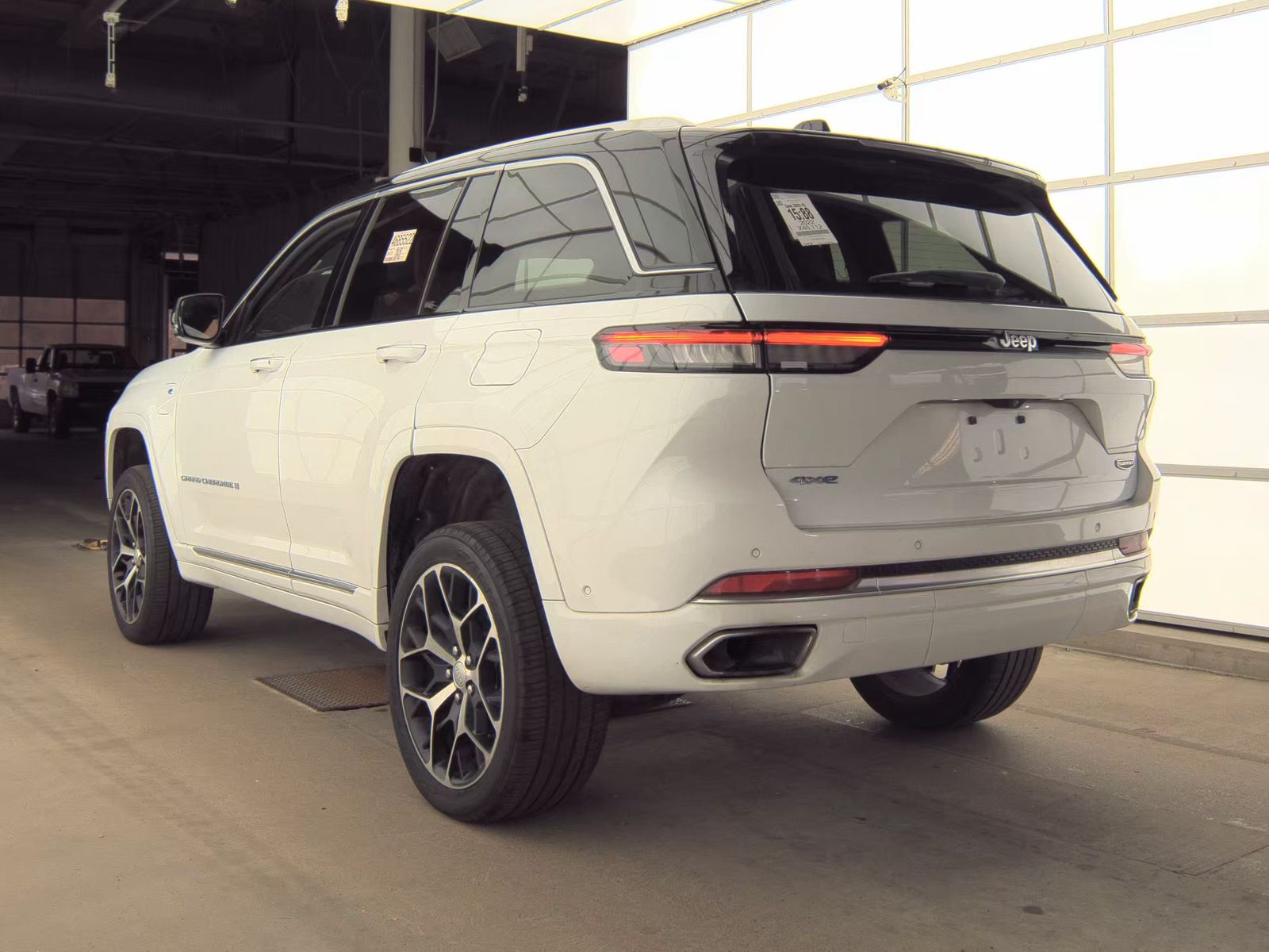 2022 Jeep Grand Cherokee 4xe Summit Reserve AWD