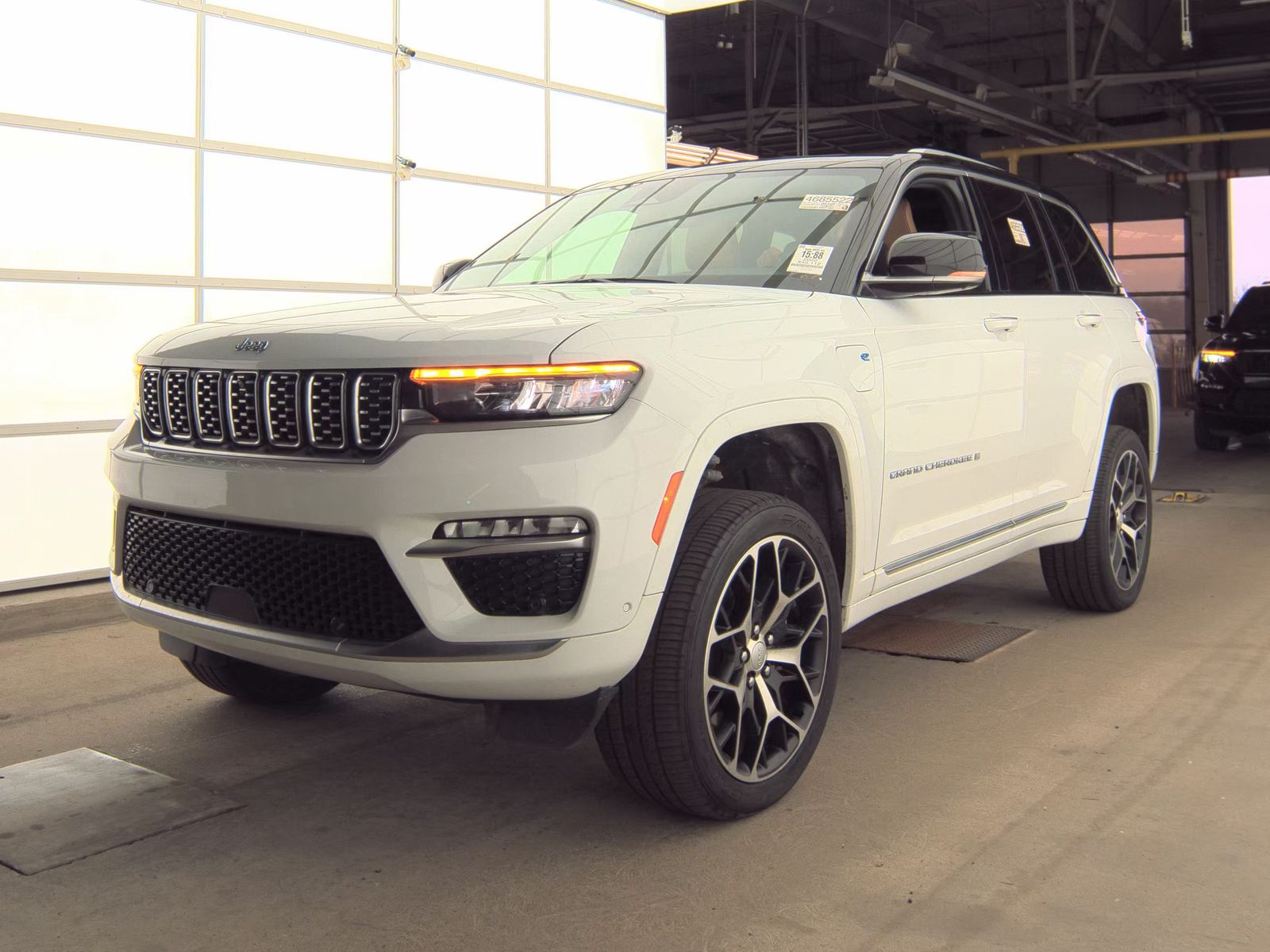 2022 Jeep Grand Cherokee 4xe Summit Reserve AWD