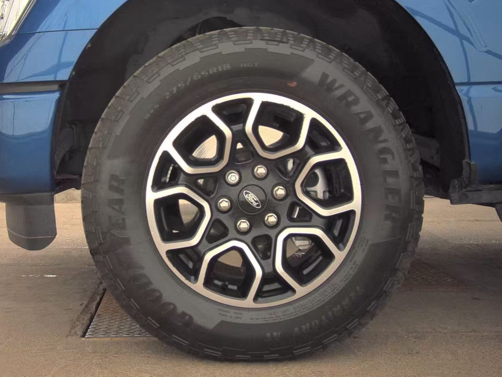 2023 Ford F-150 XLT AWD