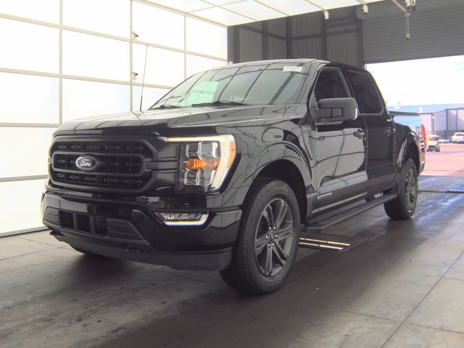 2023 Ford F-150 Hybrid XLT AWD