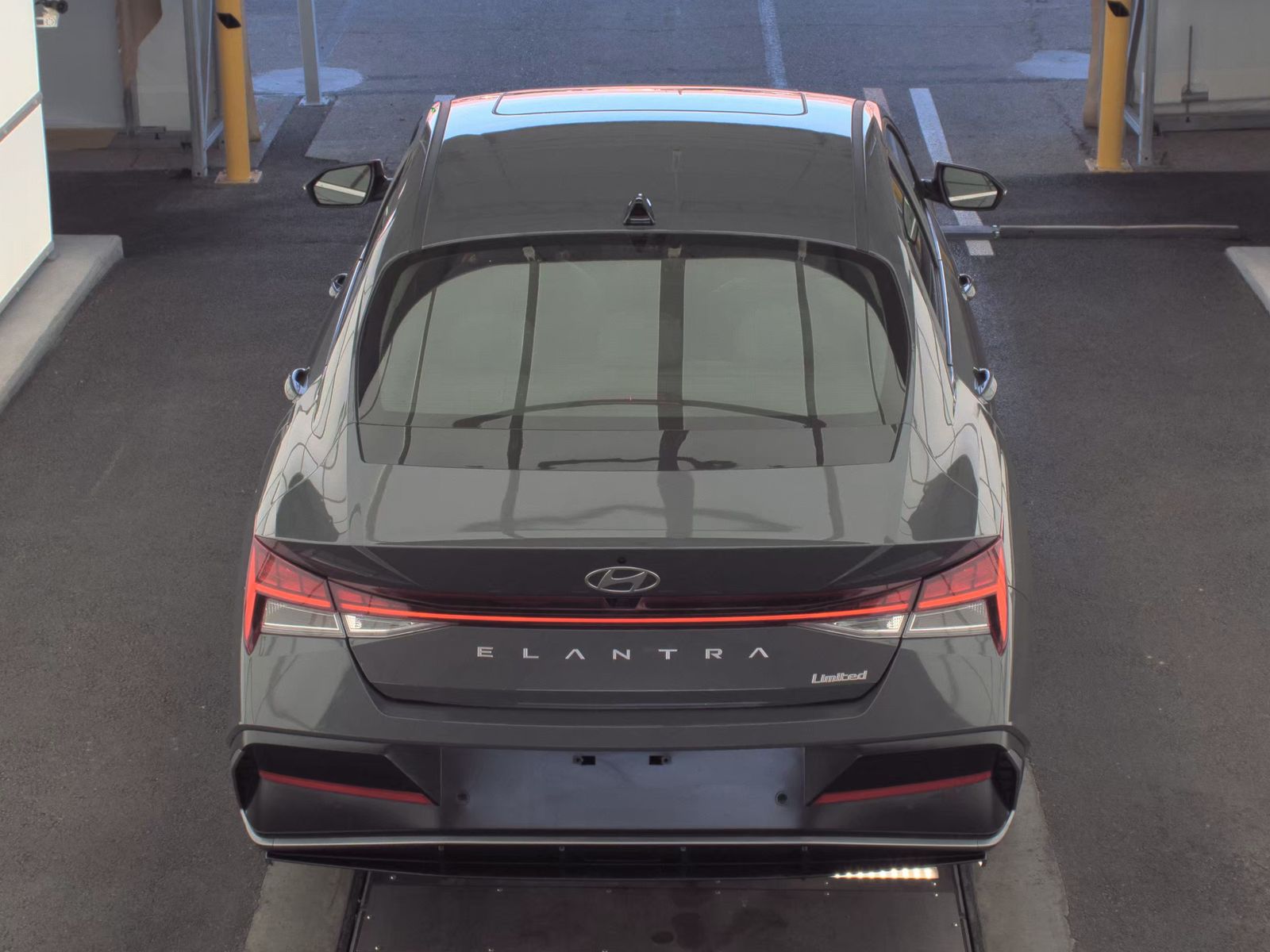 2024 Hyundai Elantra Limited FWD