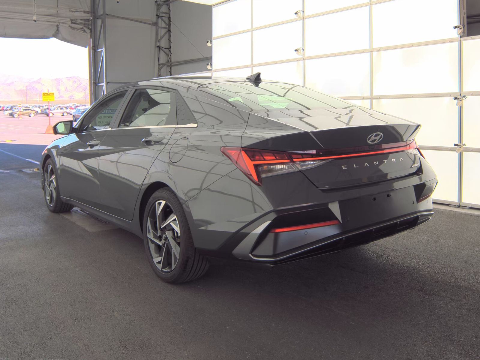 2024 Hyundai Elantra Limited FWD