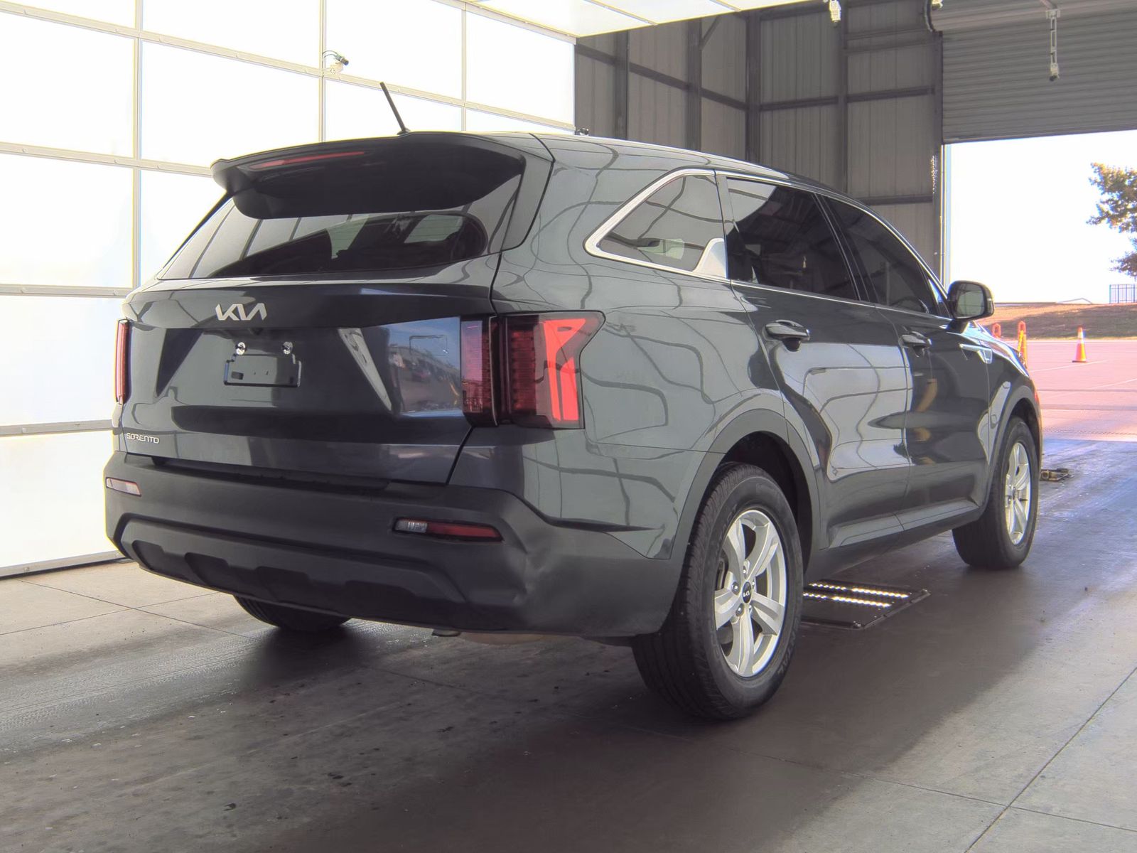 2023 Kia Sorento LX FWD