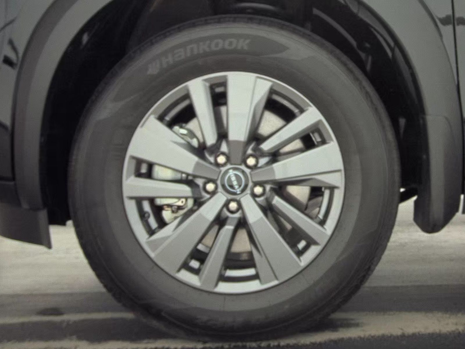 2025 Nissan Pathfinder S FWD