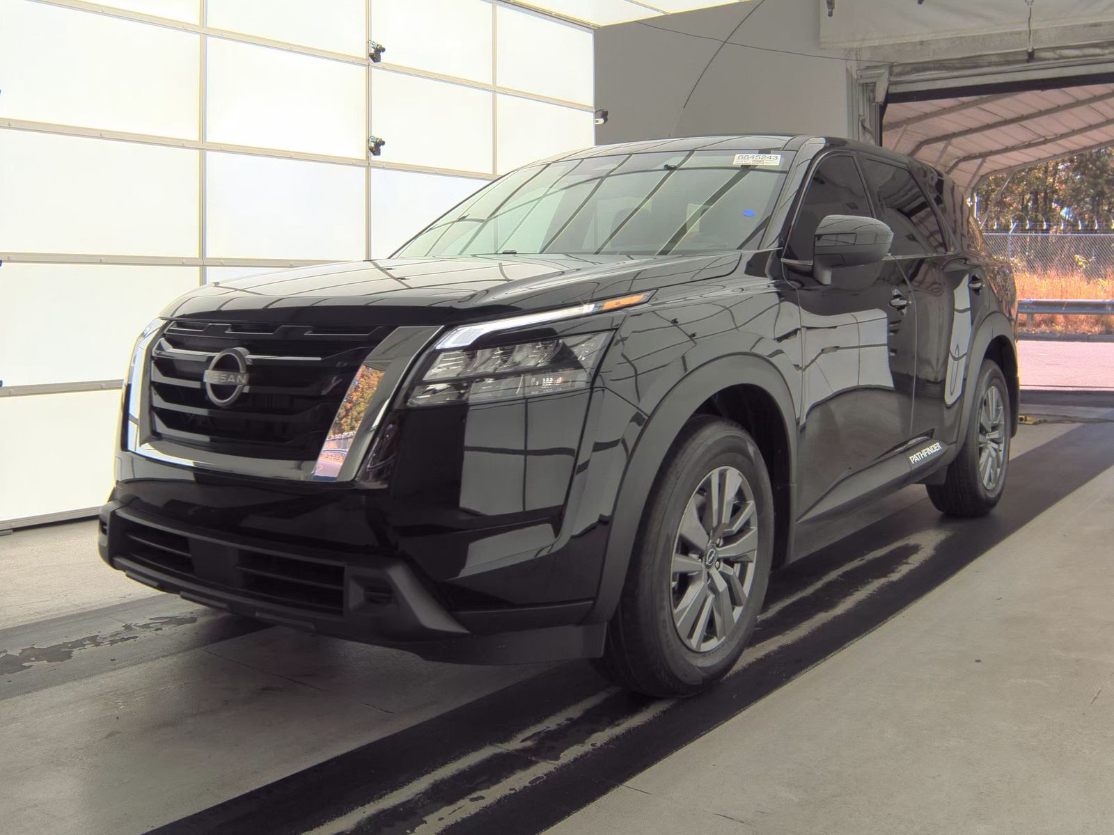 2025 Nissan Pathfinder S FWD