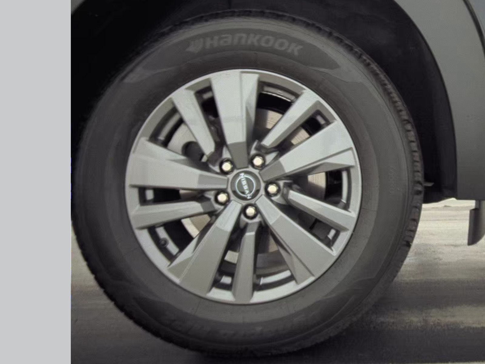 2025 Nissan Pathfinder S FWD