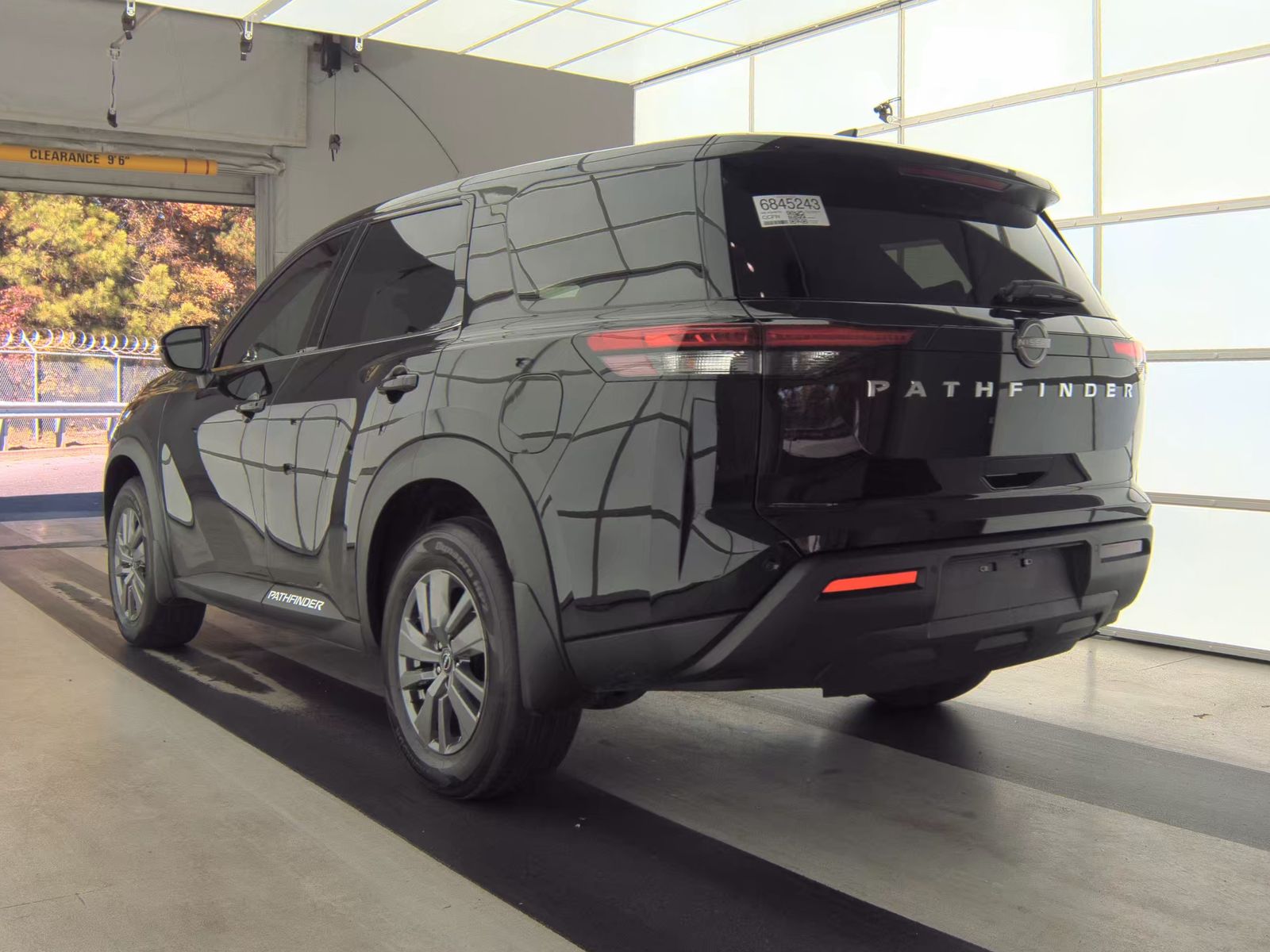 2025 Nissan Pathfinder S FWD