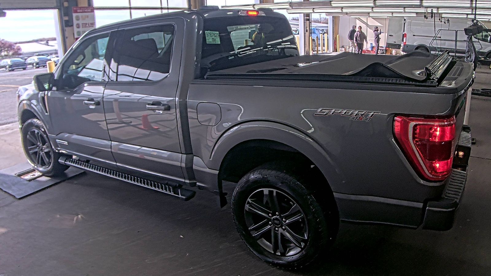 2023 Ford F-150 Hybrid XLT AWD