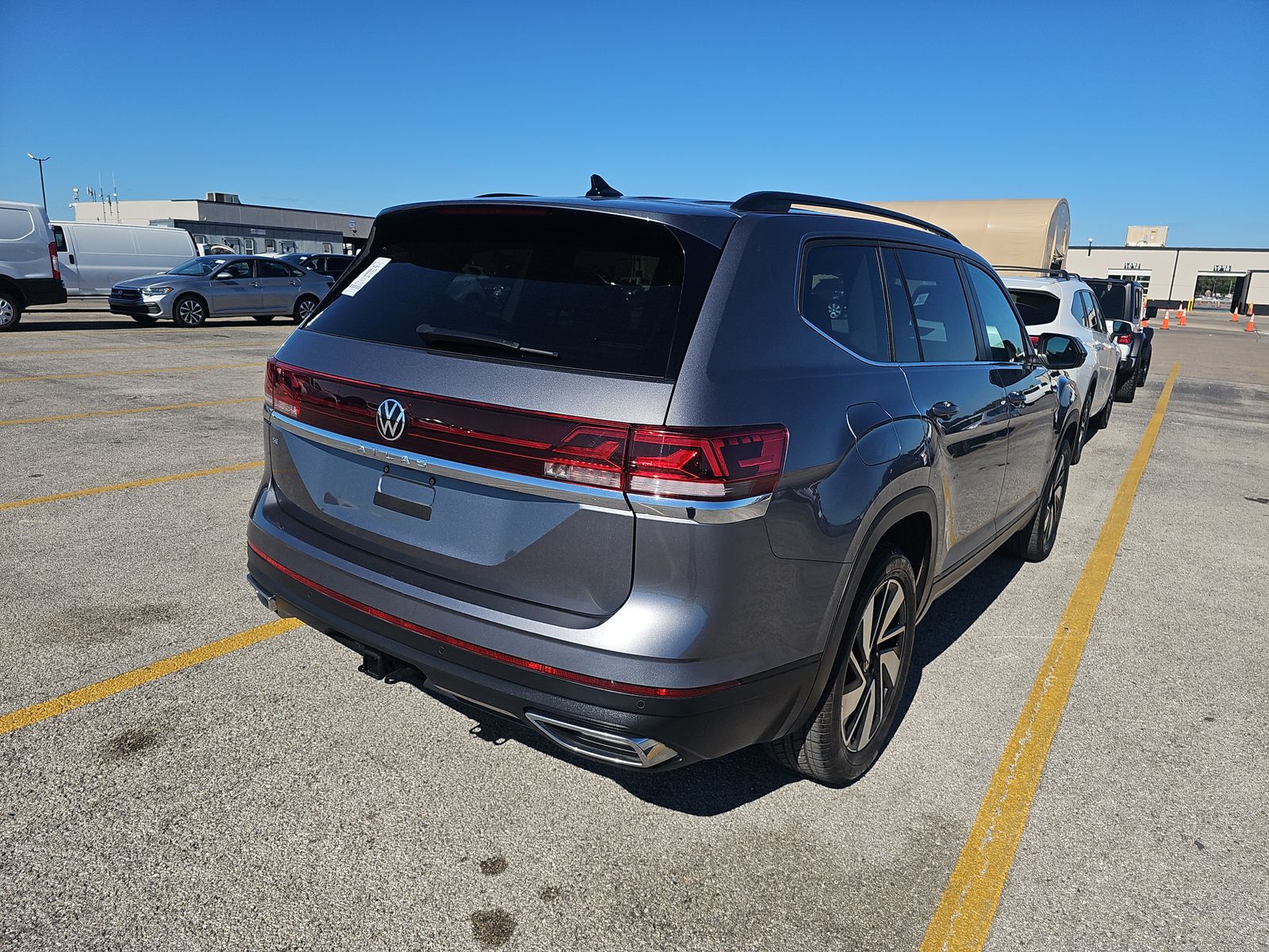 2025 Volkswagen Atlas 2.0T SE FWD