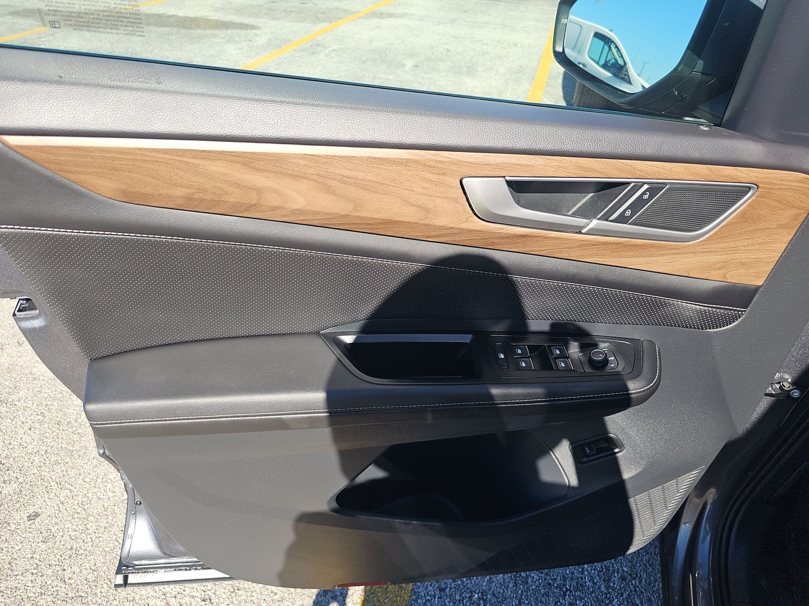 2025 Volkswagen Atlas 2.0T SE FWD