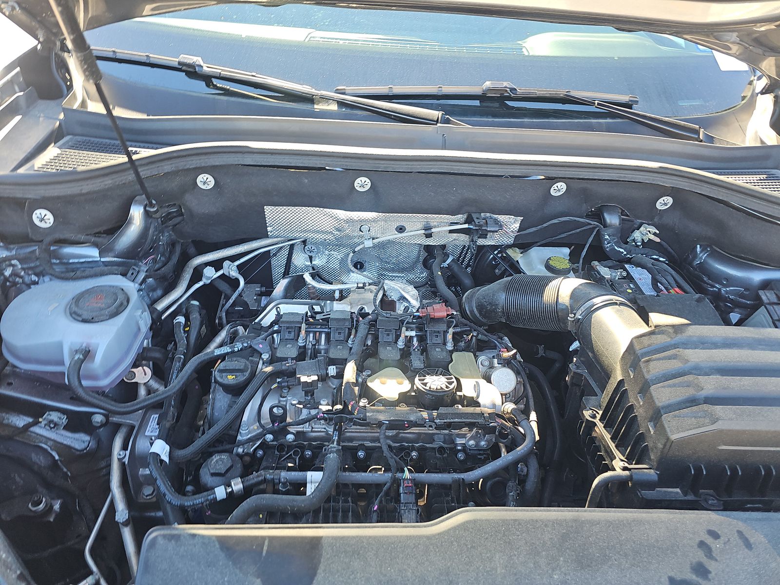 2025 Volkswagen Atlas 2.0T SE FWD