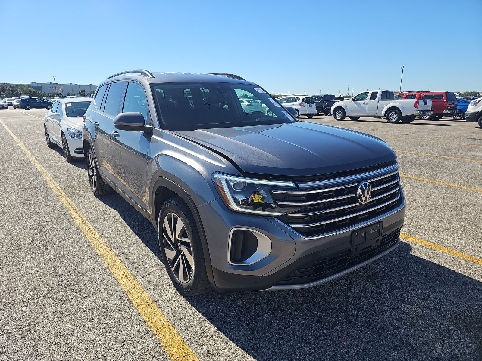 2025 Volkswagen Atlas 2.0T SE FWD