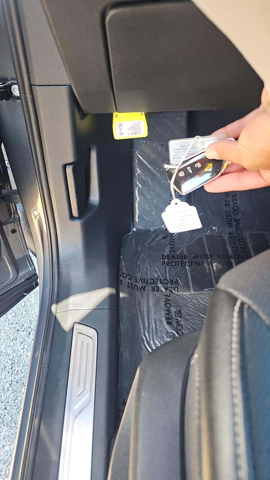 2025 Volkswagen Atlas 2.0T SE FWD