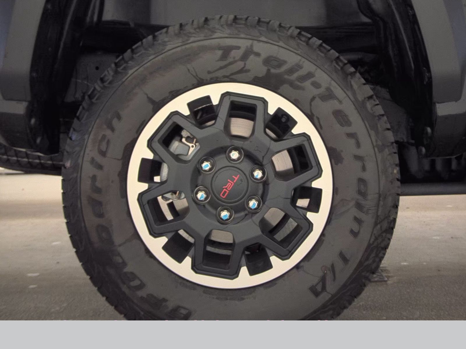 2025 Toyota Tacoma TRD Off-Road AWD