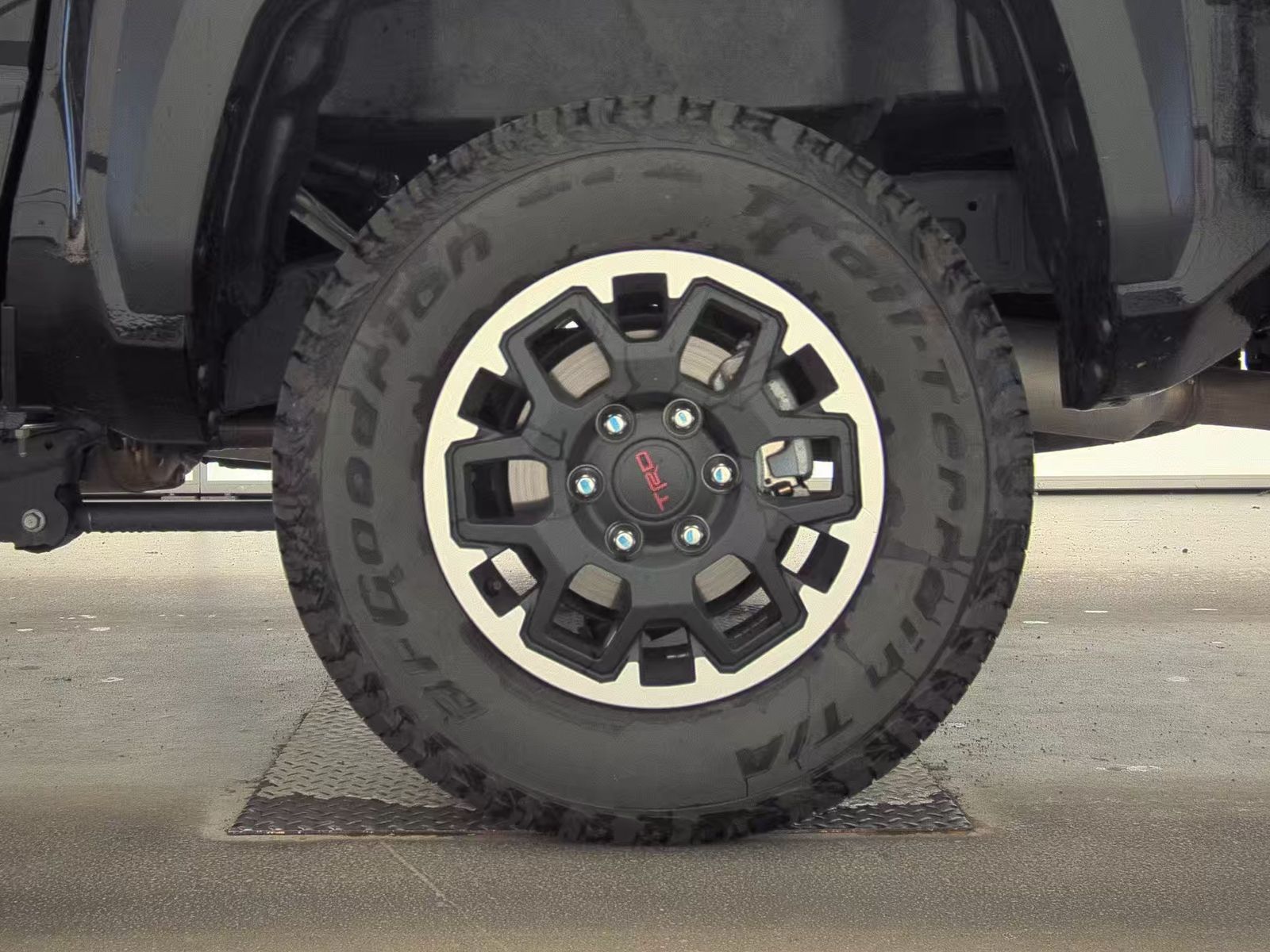 2025 Toyota Tacoma TRD Off-Road AWD