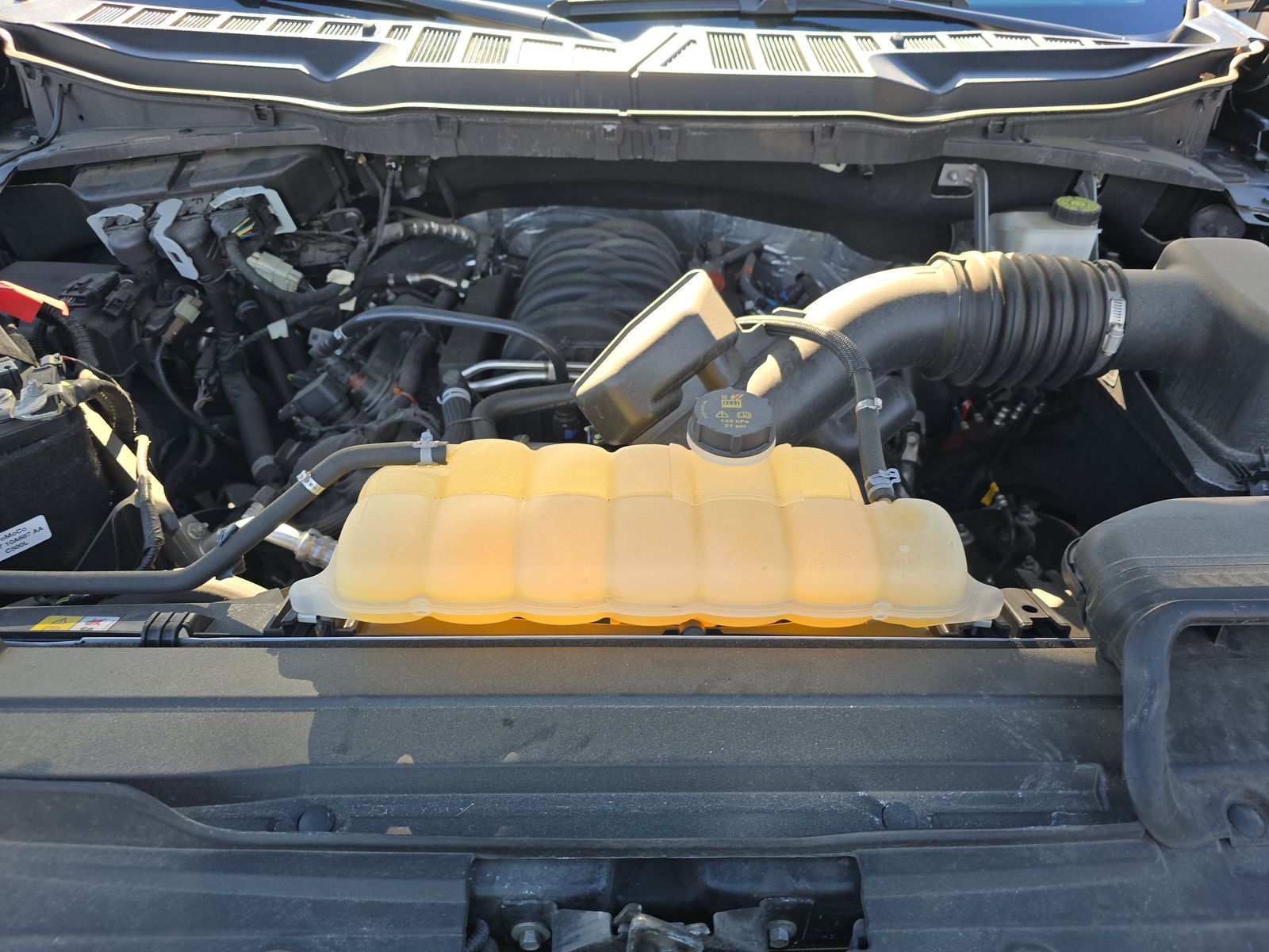 2022 Ford F-150 Lariat AWD