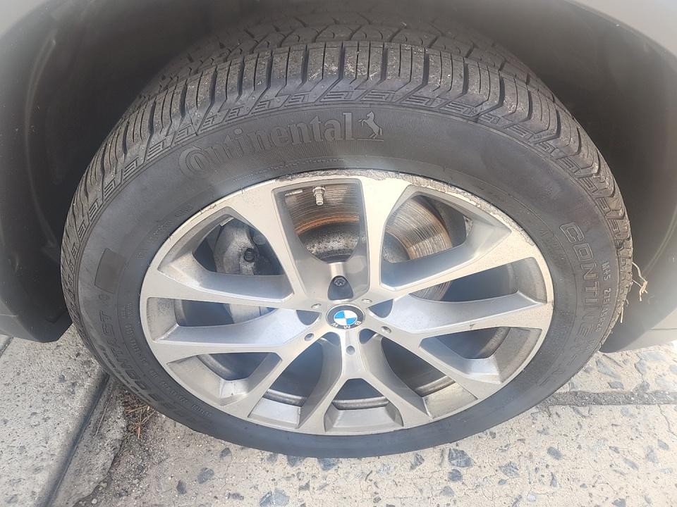 2020 BMW X5 xDrive40i AWD