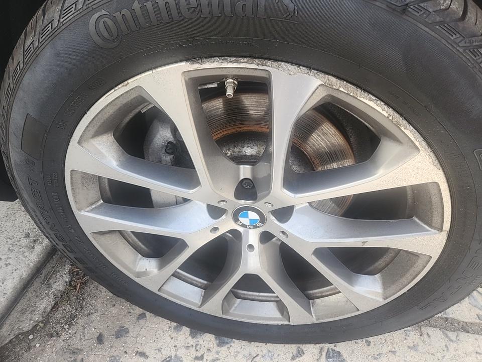 2020 BMW X5 xDrive40i AWD