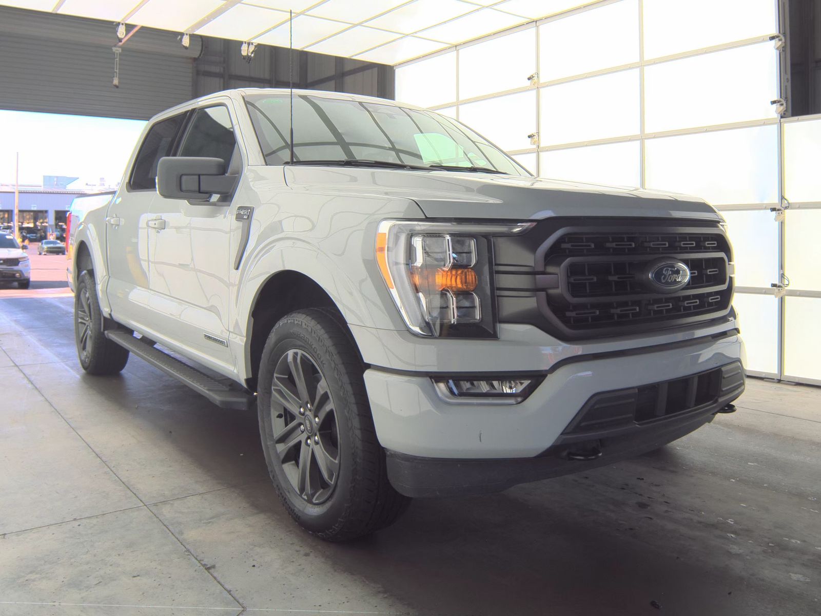 2023 Ford F-150 Hybrid XLT AWD