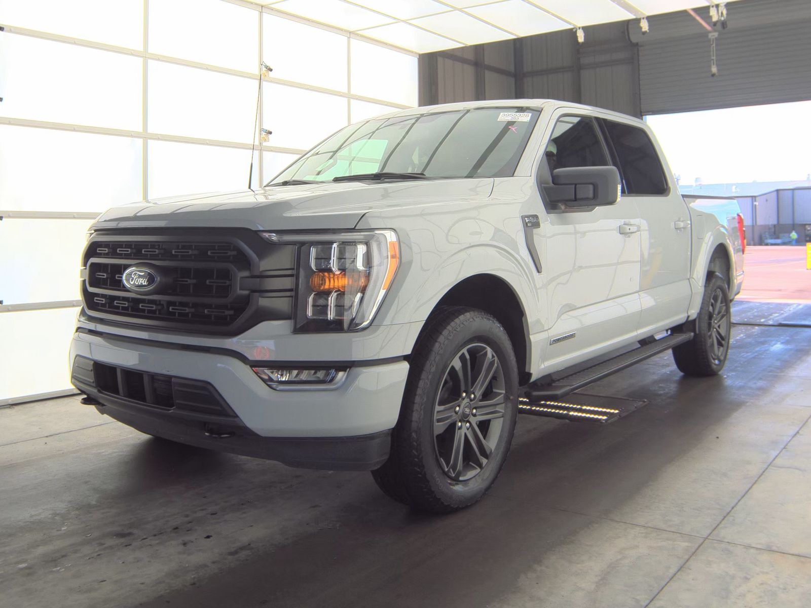 2023 Ford F-150 Hybrid XLT AWD