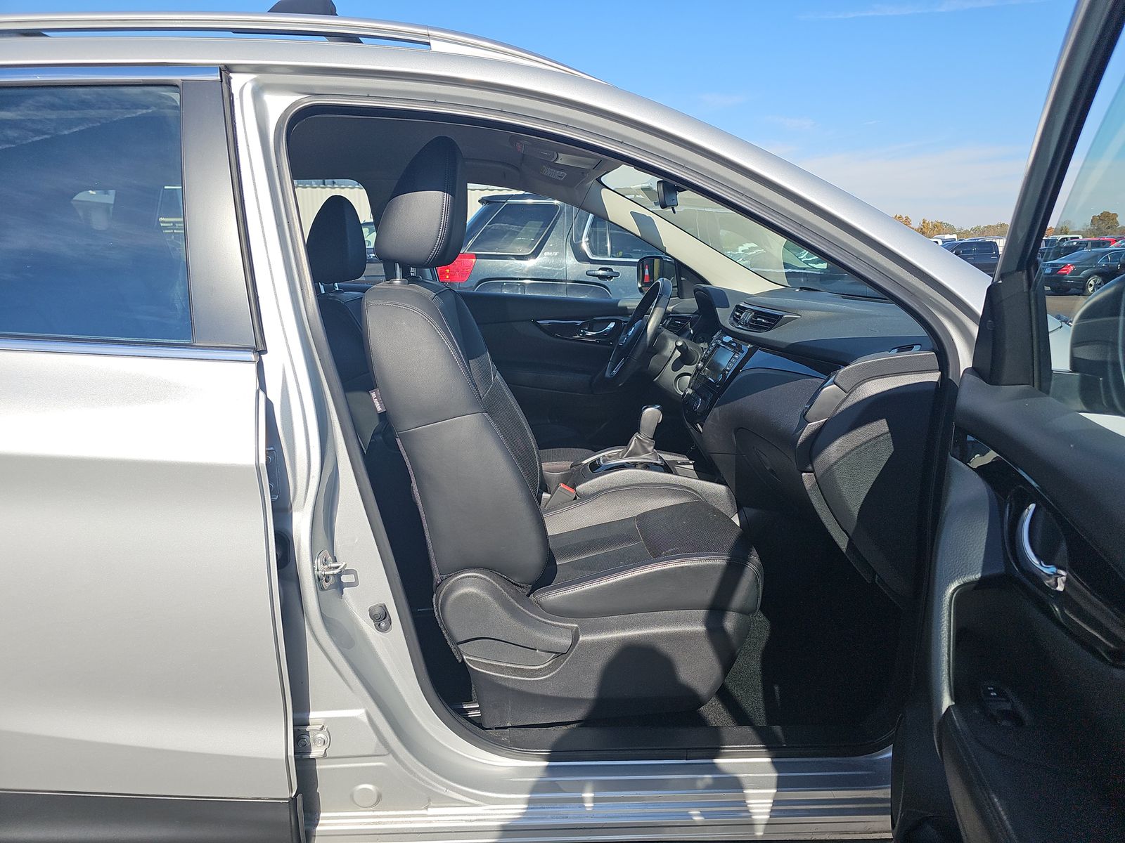 2022 Nissan Rogue Sport SL AWD