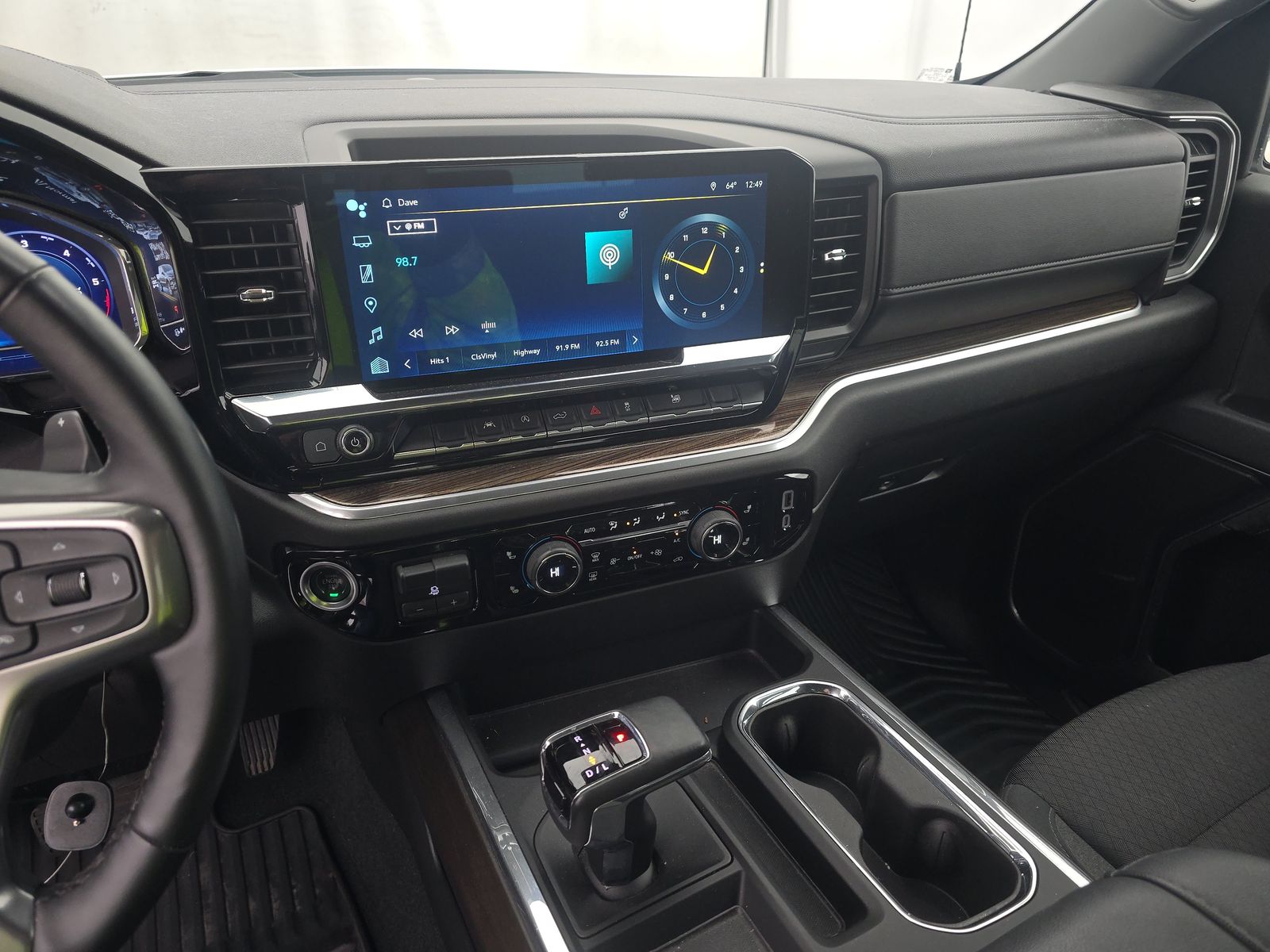 2025 Chevrolet Silverado 1500 RST AWD