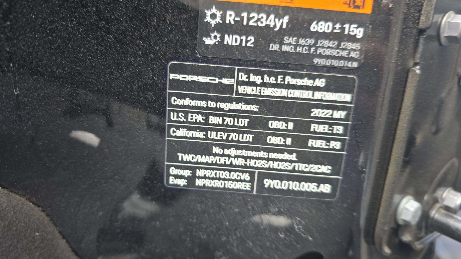 2022 Porsche Cayenne Platinum Edition AWD