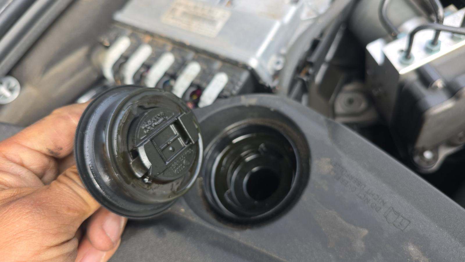 2022 Porsche Cayenne Platinum Edition AWD