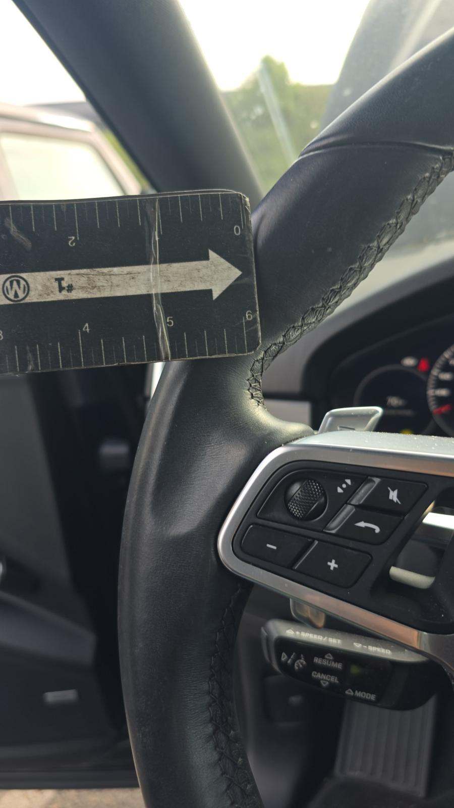 2022 Porsche Cayenne Platinum Edition AWD